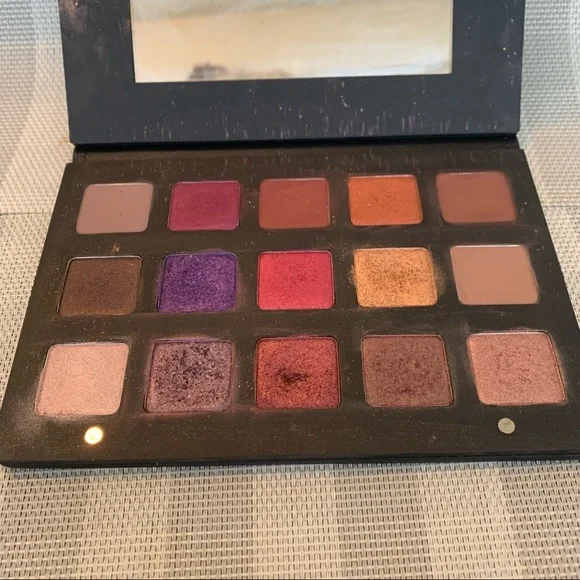 LILA by Natasha Denona - Picture 3 of 4